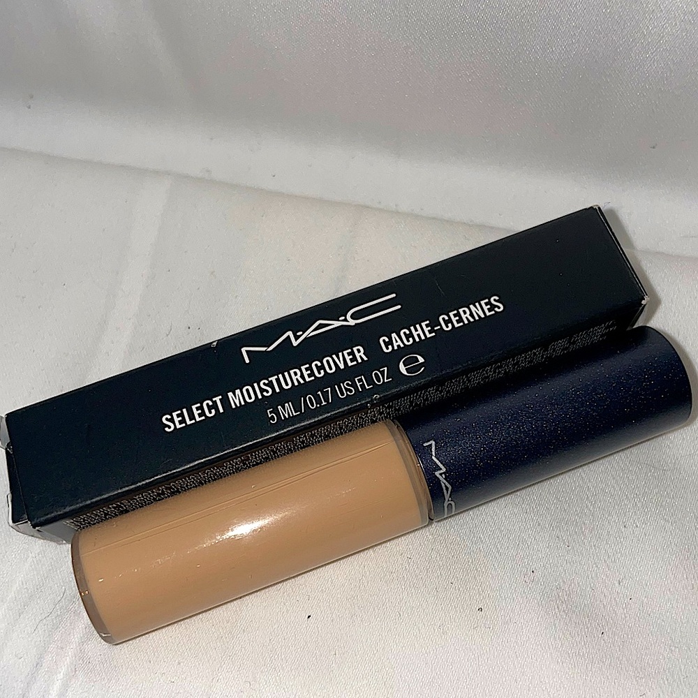 MAC Select moisture cover concealer NC20
